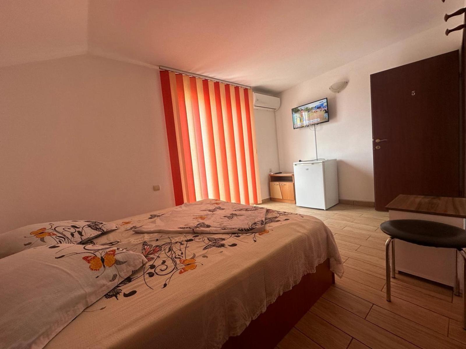 Vila Lucy Costinesti Hotell Exteriör bild