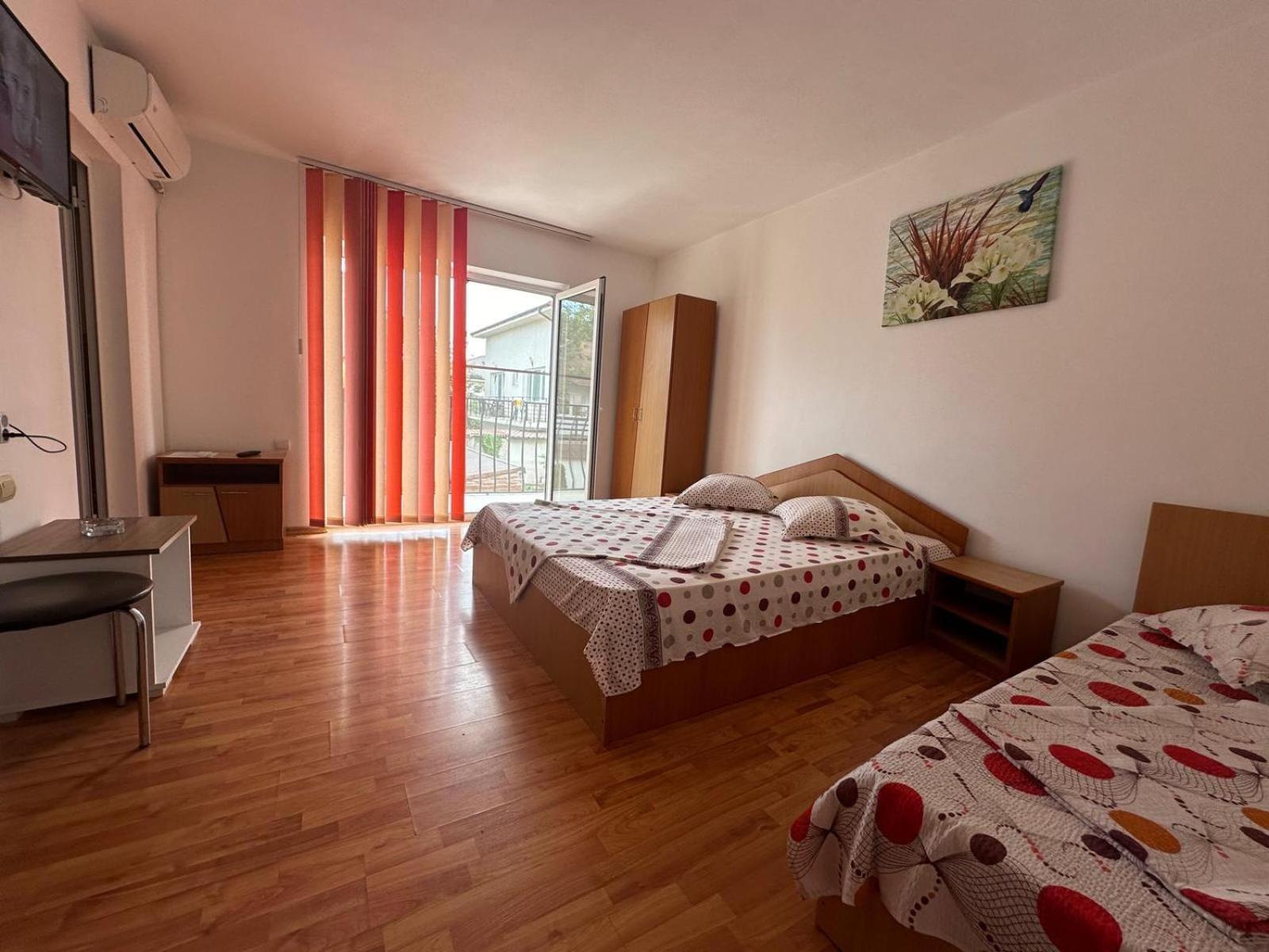 Vila Lucy Costinesti Hotell Exteriör bild