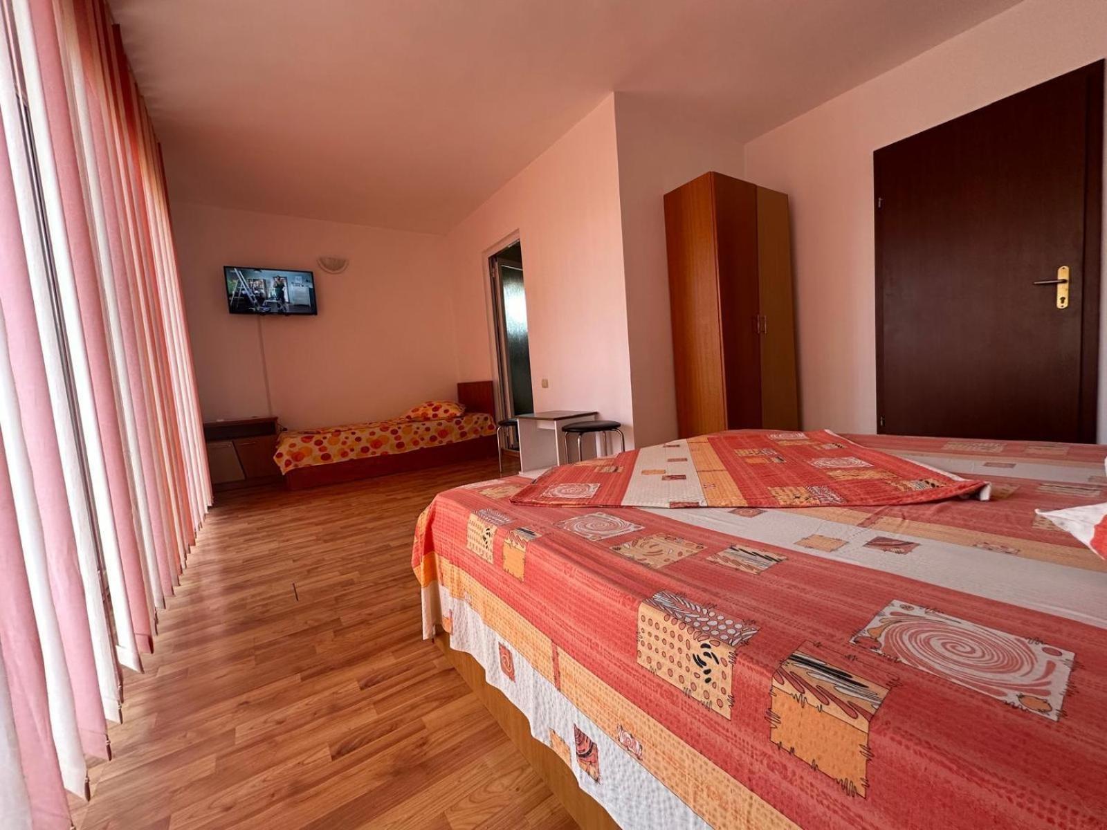 Vila Lucy Costinesti Hotell Exteriör bild