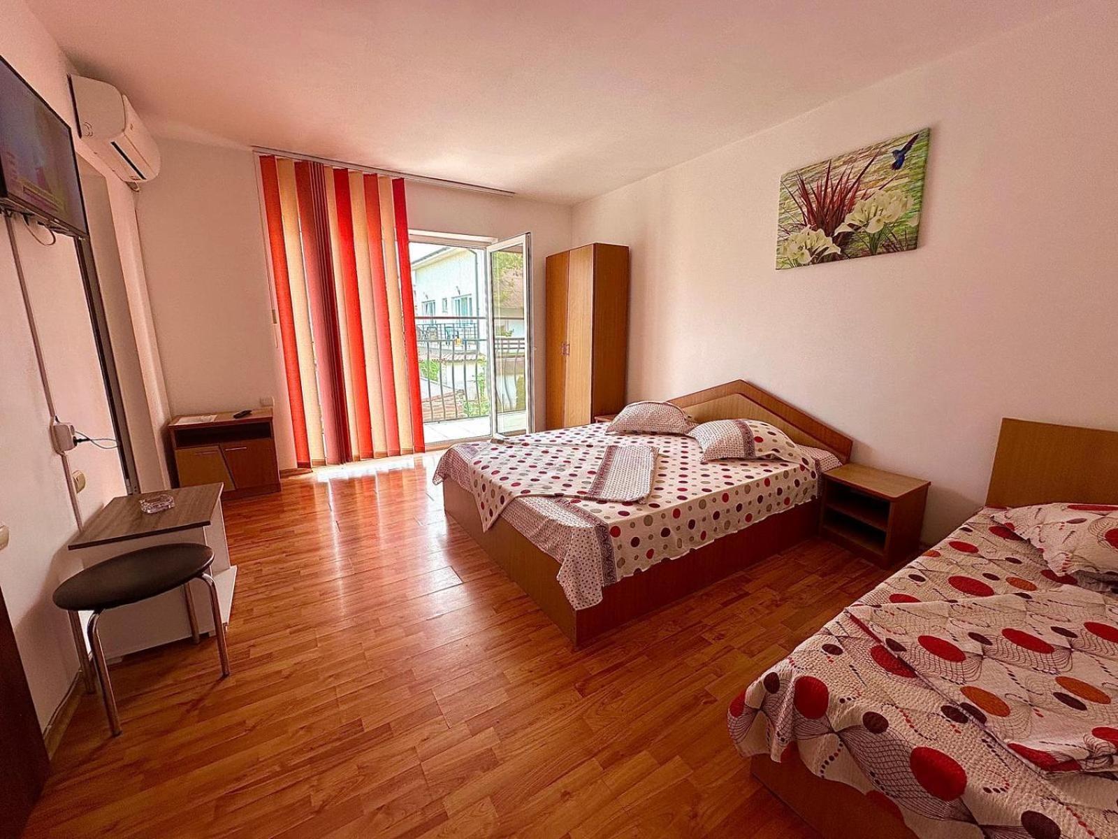 Vila Lucy Costinesti Hotell Exteriör bild